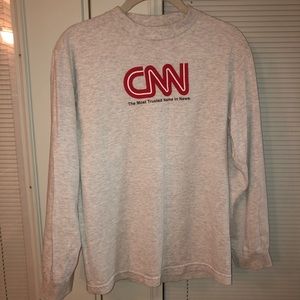 Long sleeve CNN tshirt, light grey